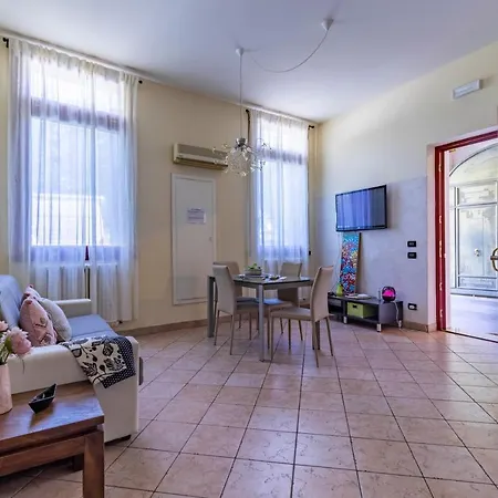 Casa Charleston In Palazzo Nobiliare Al Duomo 파도바