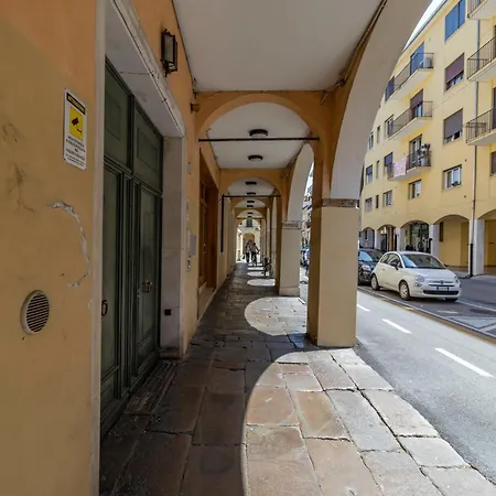 Casa Charleston In Palazzo Nobiliare Al Duomo 아파트 파도바