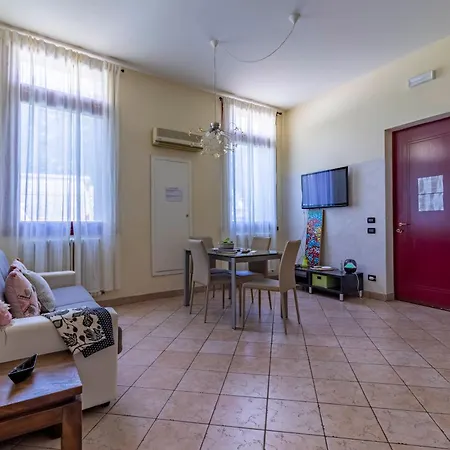 아파트 Casa Charleston In Palazzo Nobiliare Al Duomo *