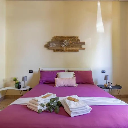 Casa Charleston In Palazzo Nobiliare Al Duomo 아파트 *